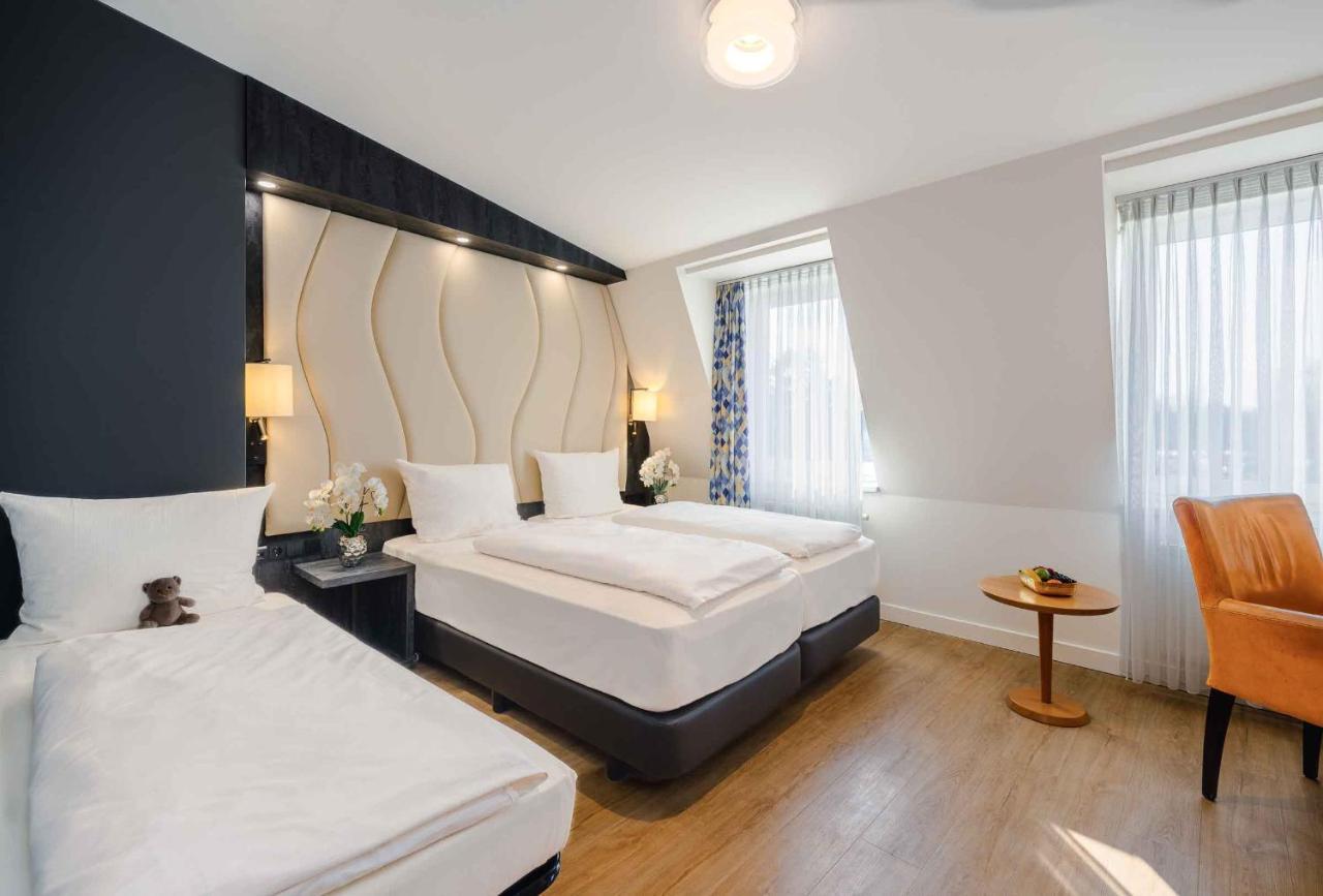 Hotel Plaza Koeln 4*