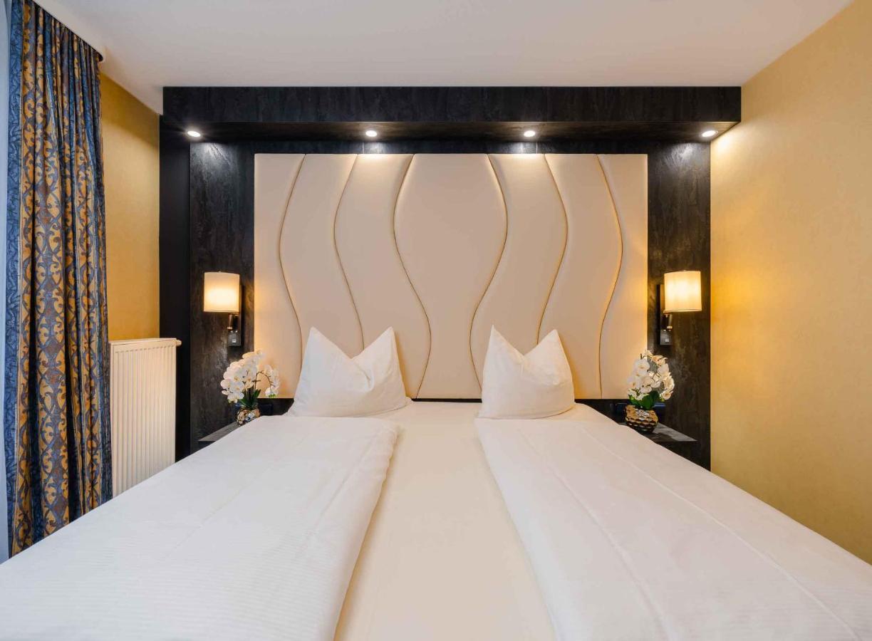 Plaza Koeln 4*