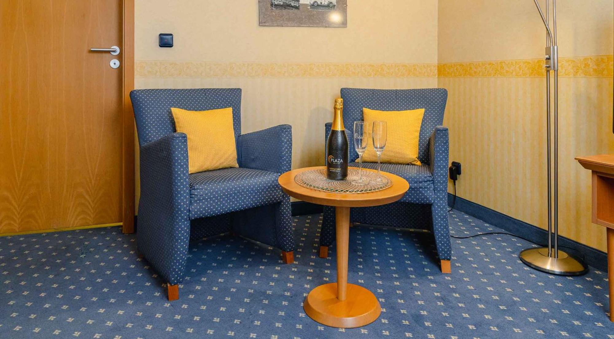 Plaza Koeln 4*